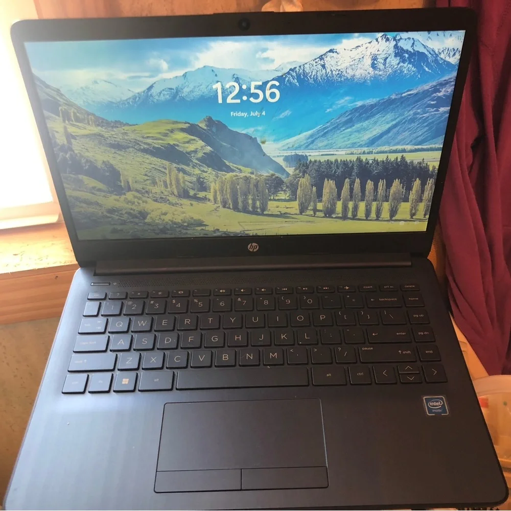 HP Black Slim Laptop with Thin Bezels and Matte Finish